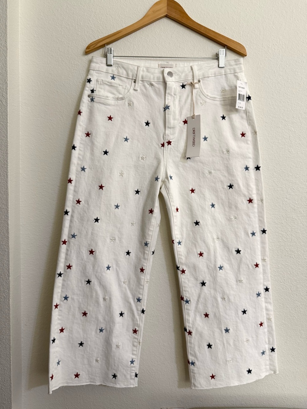 Driftwood Charlee Starry Eyed Embroidered Cropped Wide Leg Jeans Size 32 NWT - Picture 2 of 16